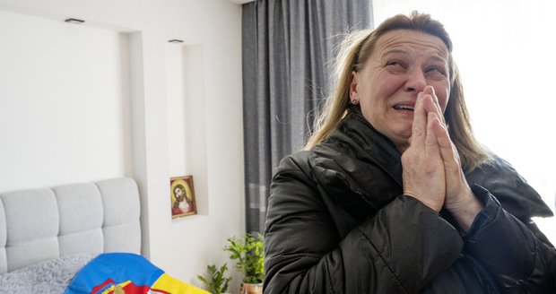 Děsivé svědectví: Rusové mi zastřelili manžela a pak mě znásilnili před naším synem, říká Ukrajinka
