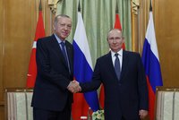 Turecký prezident přijel za Putinem do Ruska. Chce otevřít „odlišnou kapitolu“ vztahů