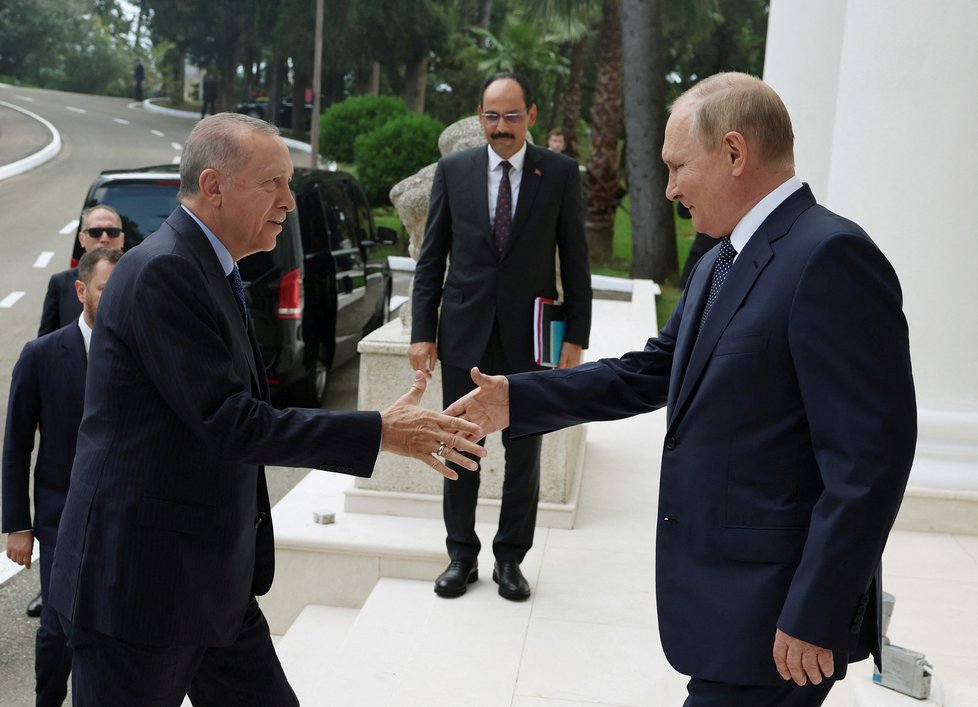 Tayyip Erdogan a Vladimir Putin v Soči (5. 8. 2022)