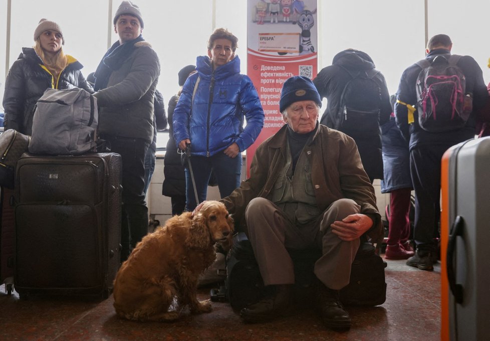 Válka na Ukrajině: Uprchlíci na Kyjevském vlakovém nádraží (1.3.2022)
