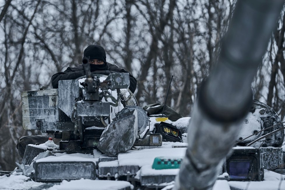 Ukrajinští vojáci na frontě poblíž Doněcka (12.2. 2023)