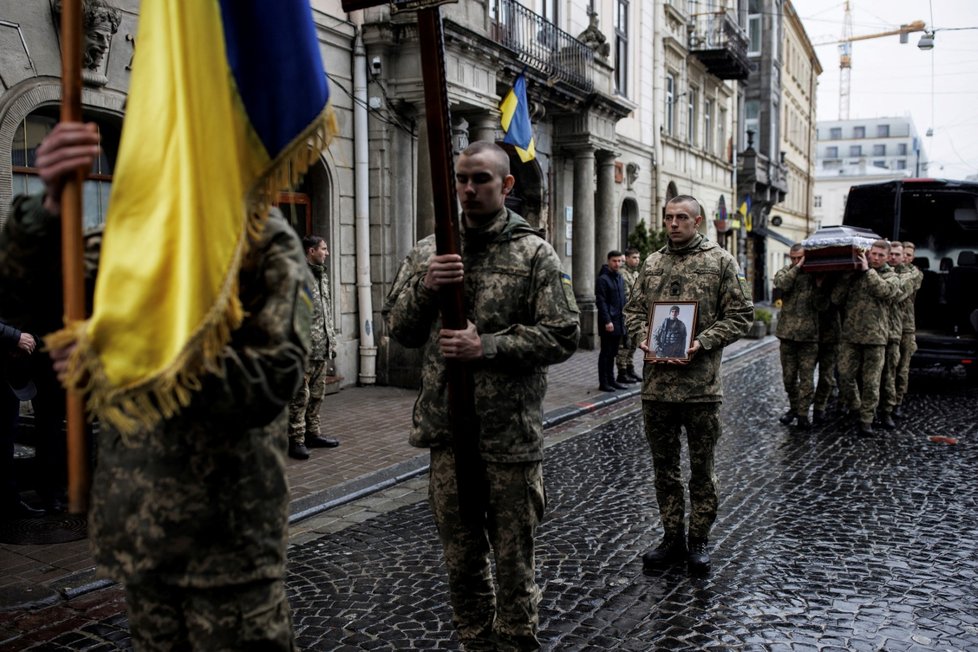 Pohřby padlých ukrajinských vojáků (1. 4. 2022)