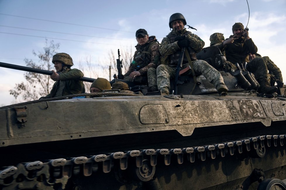 Ukrajinští vojáci u Bachmutu
