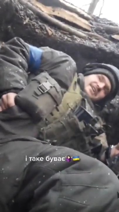 Ukrajinskému vojákovi zachránil život jeho mobilní telefon Samsung Galaxy, který zachytil ruskou kulku.