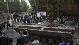 Jeden z tanků ukořistěných separatisty.