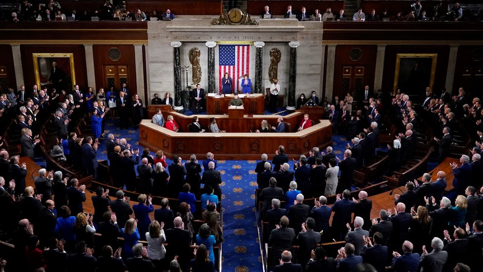Americká pomoc Ukrajině není charita, ale investice, řekl Zelenskyj Kongresu. (22. 12. 2022)
