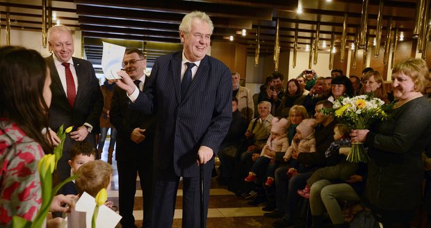 Prezident Miloš Zeman přivítal ukrajinské krajany v Česku