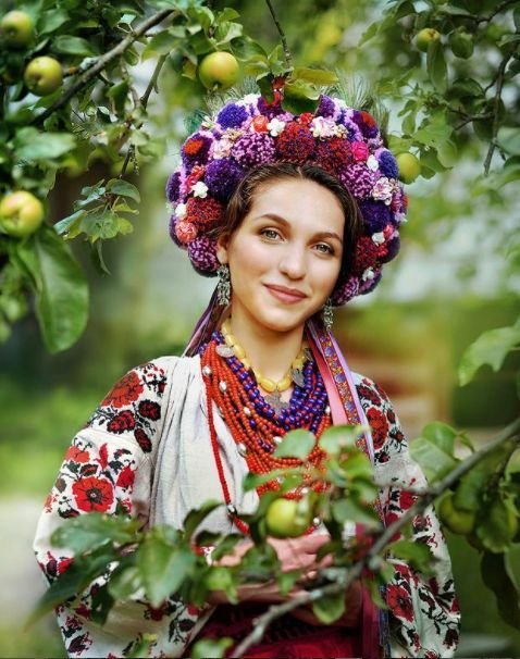 Ukrajinský vinok aneb Věnec jako symbol nevinnosti i ochrany