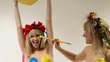 Ukrajinské studentky z hnutí Femen slaví Valentýna