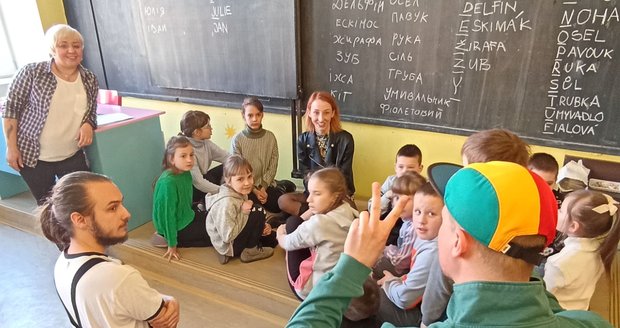 Rekordní číslo! V českých školách se učí 50 tisíc dětí z Ukrajiny, sdělil Bek 