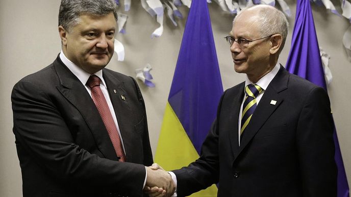 Ukrajinský prezident Petro Porošenko a předseda Evropské rady Herman Van Rompuy