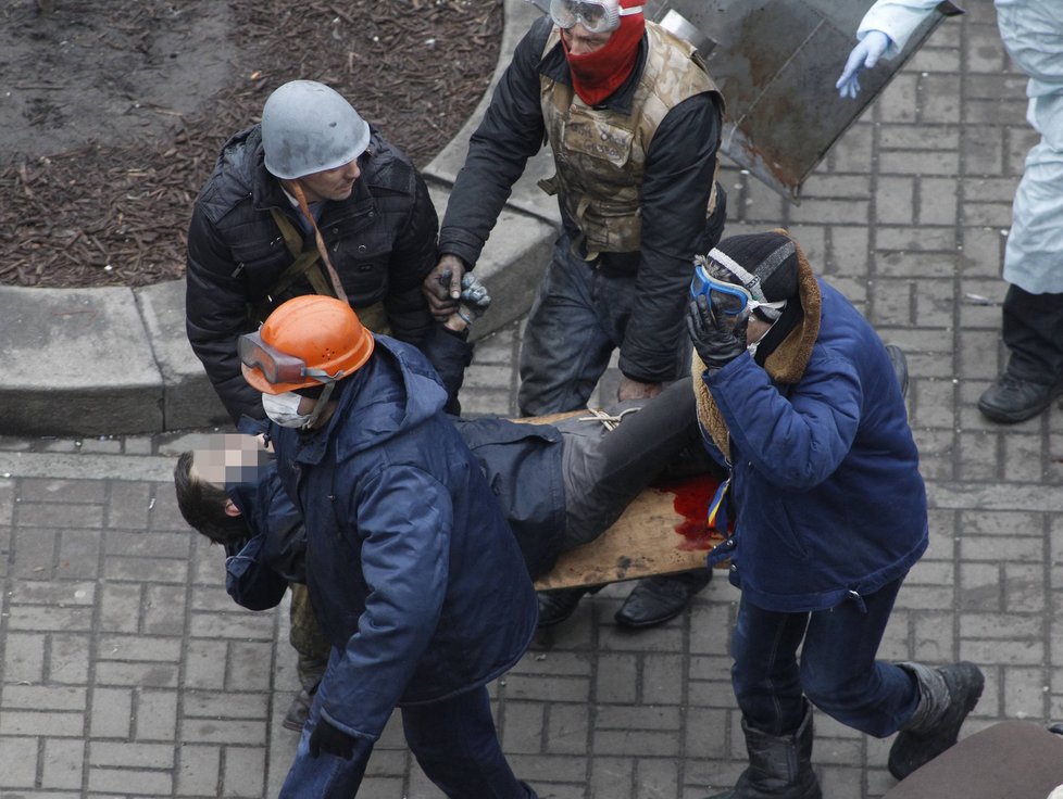 V Kyjevě umírali lidé - demonstranti i policisté