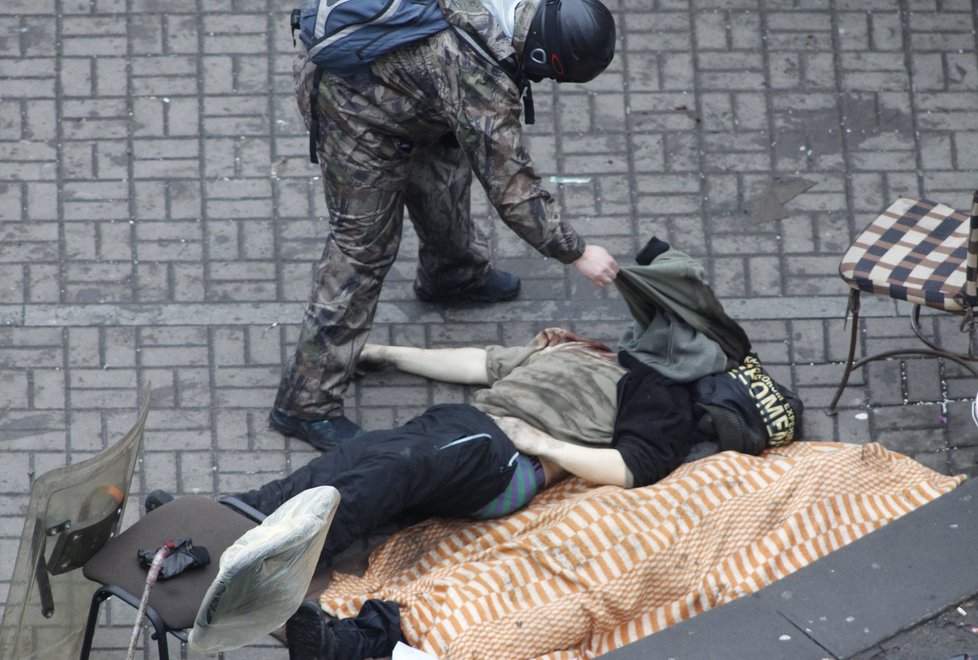 Děsivý snímek z Ukrajiny: Nepokoje si vyžádaly již desítky mrtvých