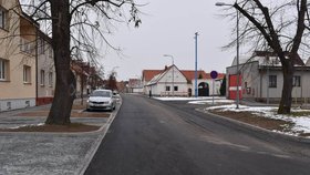 Zrekonstruovaná ulice Na Rychtě v plzeňské části Hradiště.