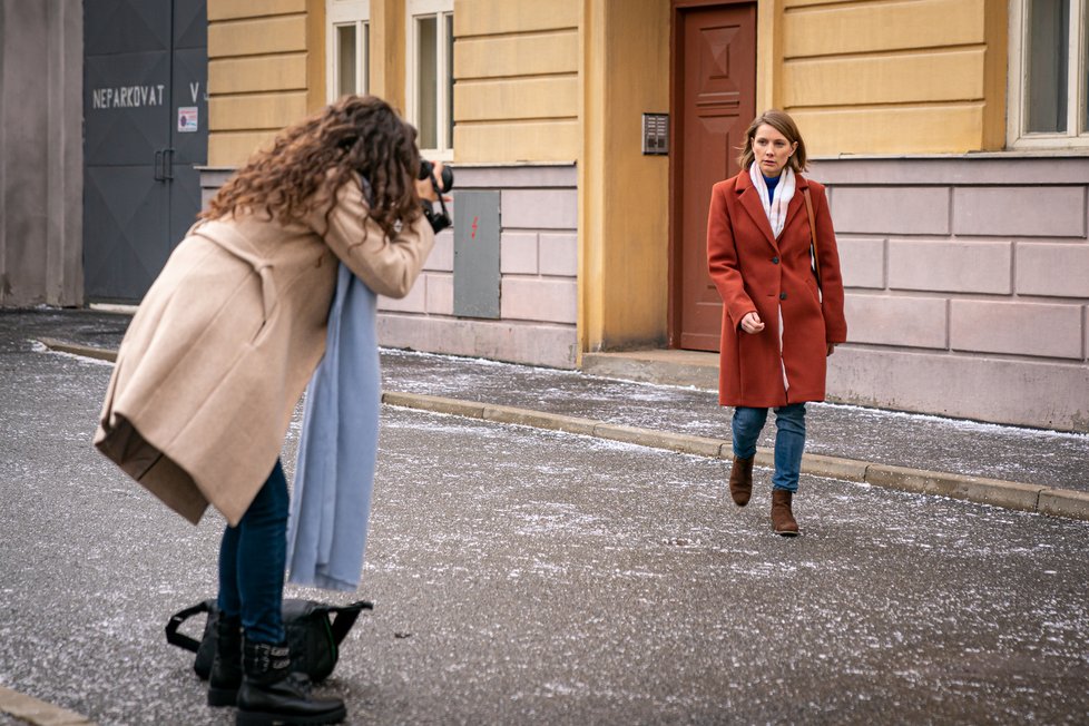 Tento týden v Ulici přichází nová posila v podání JItky Schneiderové...a semele se spousta zajímavých věcí