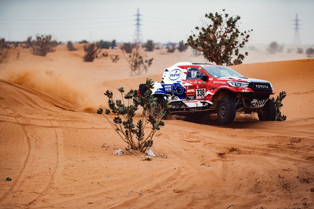 Ultimate Dakar Racing