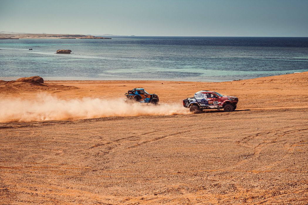 Ultimate Dakar Racing