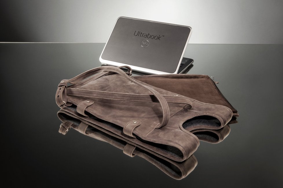 Další z modelů přihlášených do projektu Ultrabook Bag - autorka Barbora Procházková