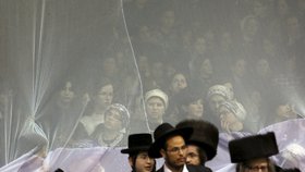 Ultraortodoxní židovská svatba v Izraeli