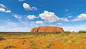 Posvátná hora Uluru v Austrálii.