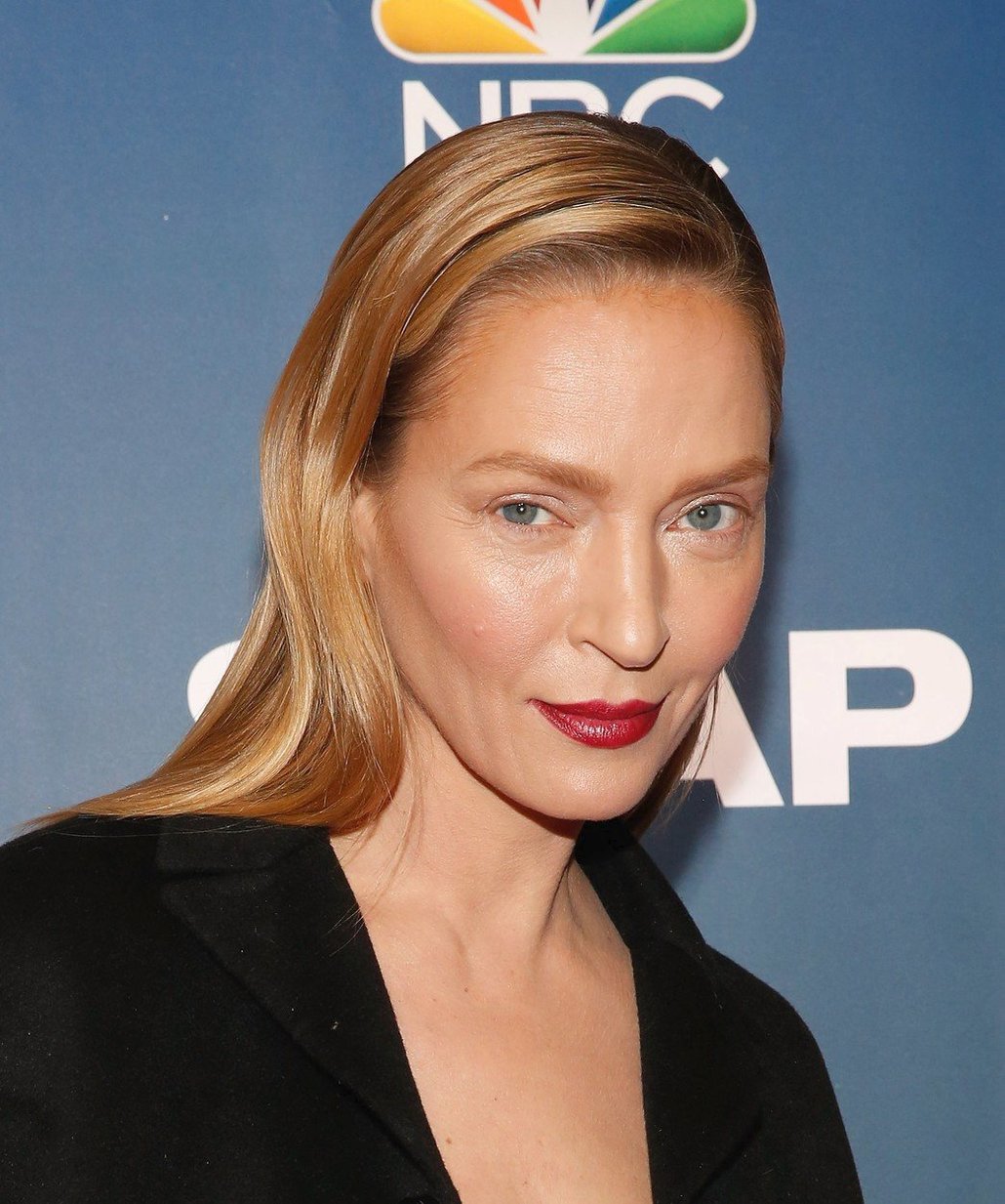 Uma Thurman (49) se stala terčem všeobecné kritiky v roce 2015, když na veřejnosti ukázala tvář, která vypadala jako po plastickém zákroku. Možná šlo jen o nešikovně zvolený make-up, ale pravda je, že nos hrdinky filmů Kill Bill už také nevypadá jako zamlada…