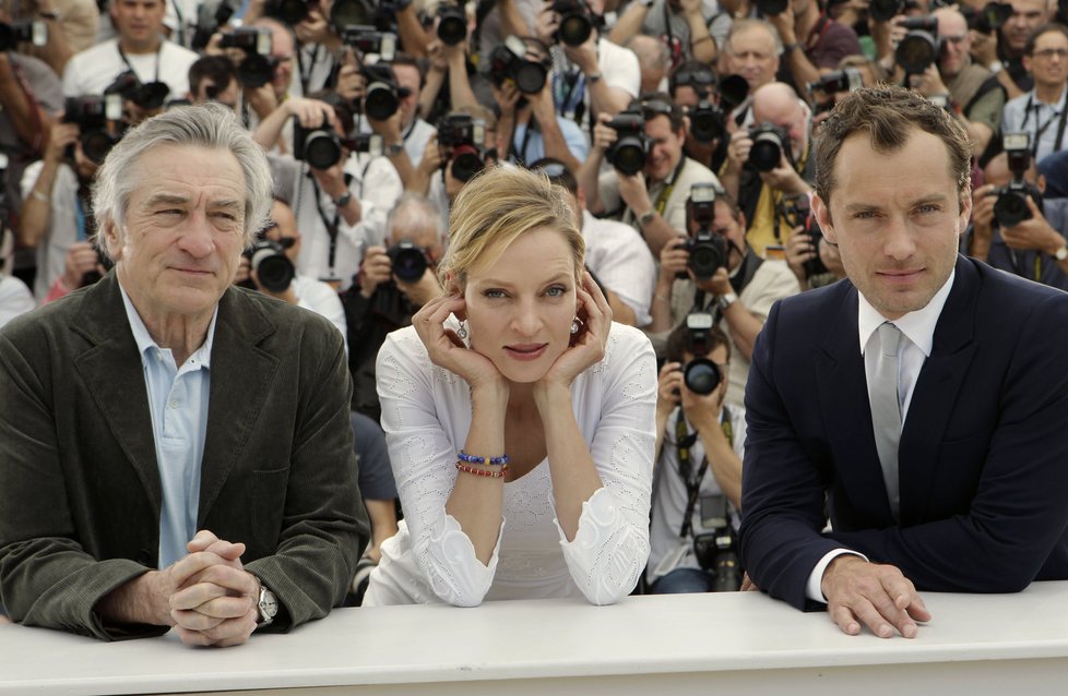 Filmové hvězdy: Zleva Robert de Niro, Uma Thurman a Jude Law