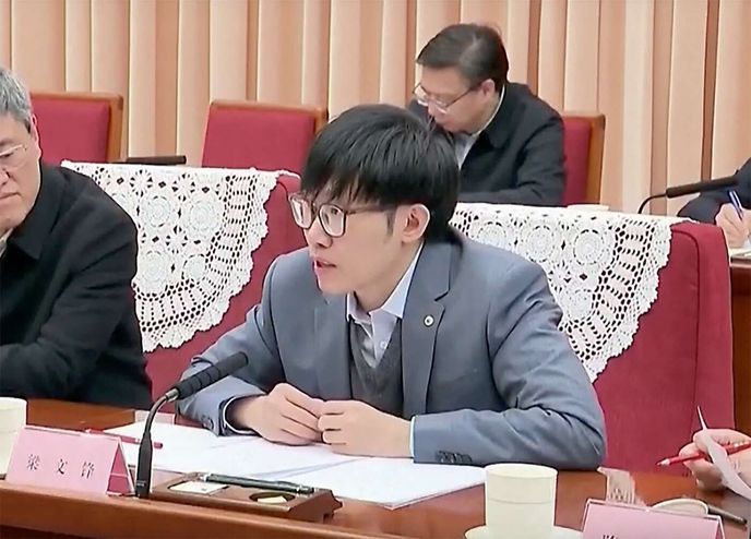 Zakladatel a generální ředitel čínské společnosti DeepSeek Liang Wenfeng Zakladatel a generální ředitel čínské společnosti DeepSeek Liang Wenfeng