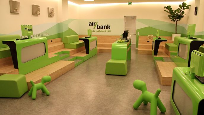 Na pobočce Air Bank pracují virtuální asistenti