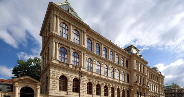 Budova Uměleckoprůmyslového musea v Praze.