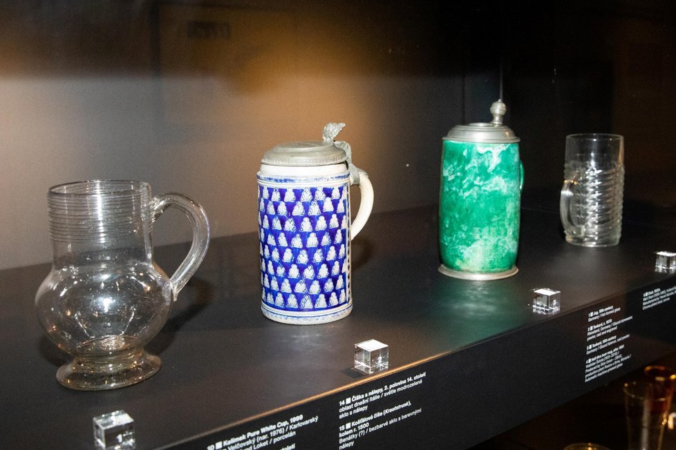 Uměleckoprůmyslové muzeum otevřelo první stálou expozici. Věnuje se užitému designu od antiky po 21. století