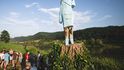 Lípová socha Melanie Trump ve slovinské Sevnici, kde první dáma vyrostla