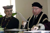 Zemřel profesor Petráň (†87). Historik s medailí od Klause pracoval až do smrti