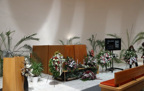 Pohřeb učitelky Marie v Hodoníně. 