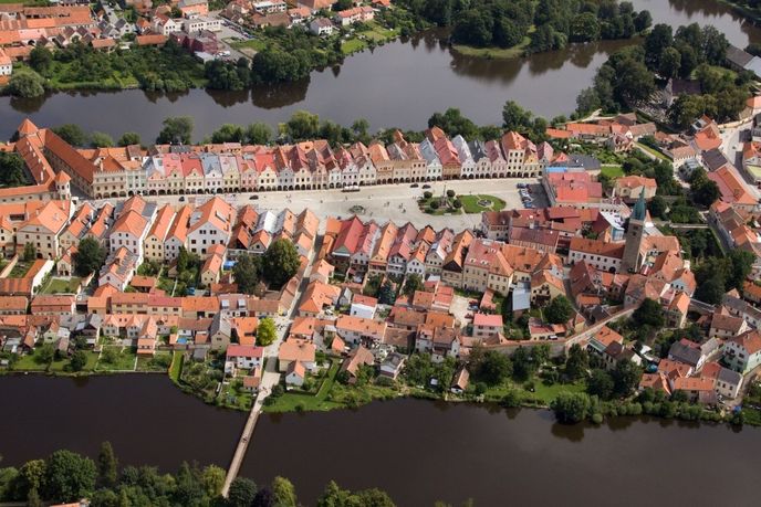 Historické centrum Telče se na Seznam světového kulturního dědictví UNESCO dostalo v roce 1992. Historické centrum Telče se na Seznam světového kulturního dědictví UNESCO dostalo v roce 1992.