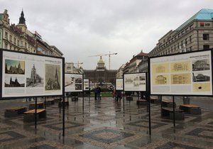 Výstava Praha NErealizovaná, kterou je na Václavském náměstí možné prohlédnout.