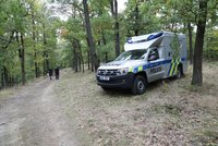 Policie šetří smrt chlapce (†14) v Unhošti: Měl střelné poranění hlavy!