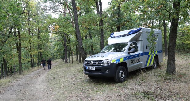 Policie šetří smrt chlapce (†14) v Unhošti: Měl střelné poranění hlavy! 