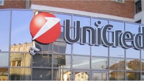 Dlouhodobý výpadek měla nedávno i UniCredit Bank.