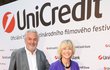 Unicredit party ve Varech: Jana Švandová s manželem