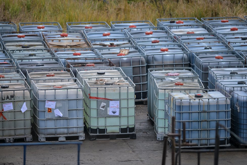 Dekontaminace sanitek z Hamru prováděla armáda: Stav jednoho zraněného je stále velmi kritický!