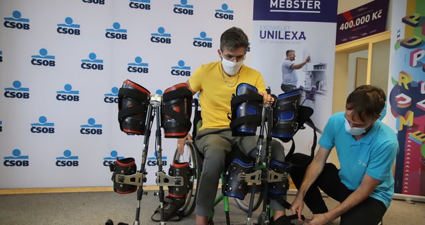 Radek Coufal je kvůli poranění míchy upoután na invalidní vozík. Pomůcka Unilexa, kterou  vyzkoušel v paracentru Fenix jej doslova nadchla.