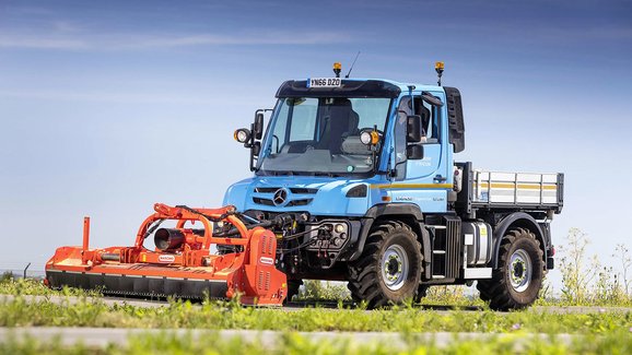 Mercedes-Benz Unimog jako ideální pomocník pro zemědělce  