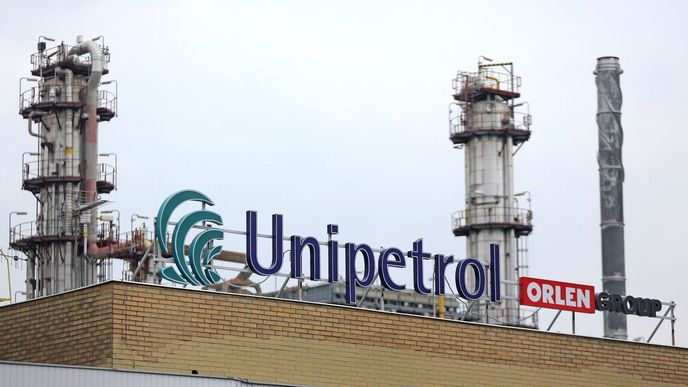 Skupina Unipetrol je největší rafinérskou a petrochemickou společností v Česku. Zaměřuje se na zpracování ropy a na výrobu, distribuci a prodej pohonných hmot a petrochemických produktů – zejména plastů a hnojiv. Od roku 2005 je Unipetrol součástí polské skupiny PKN Orlen, která je od předloňska jediným vlastníkem firmy.