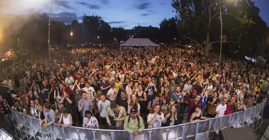 Ostrovy rostou! Festival United Islands of Prague přilákal do ulic Karlína davy nadšených fanoušků