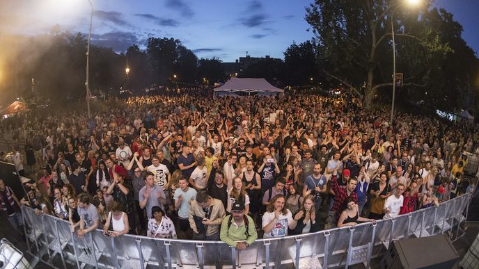 Festival United Islands přilákal do pražského Karlína davy fanoušků.