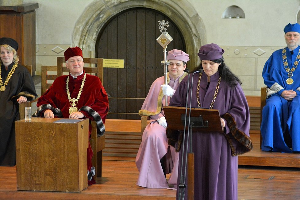 Dětská univerzita ČVUT letos otevřela pro 400 uchazečů, počet od loňska se zčtyřnásobil.