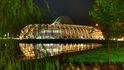 Španělský architekt Santiago Calatrava je známý svými moderními krásnými stavbami po celém světě. Jednou z nich je právě otevřená první část komplexu Floridské polytechnické univerzity v Lakelandu, který se nachází mezi městy Orlando a Tampa.