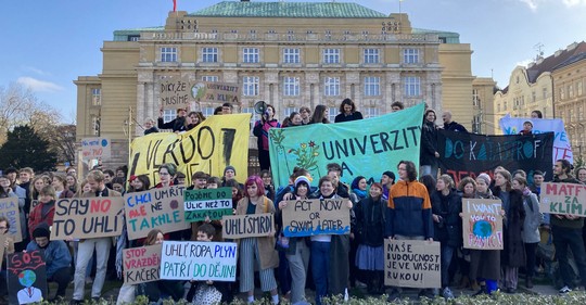 Studenti za klima v sametovém týdnu okupují univerzity. Stává se z klimatického hnutí mainstream?