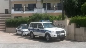 Policie přijela do hotelu Anastasia Beach v letovisku Protaras na Kypru, odkud chtěl gang unést tři děti.