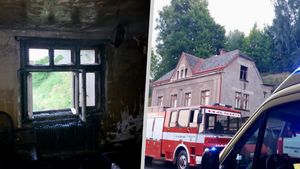 V Úpici hořel rodinný dům: Maminka s dětmi se musely zachránit útěkem